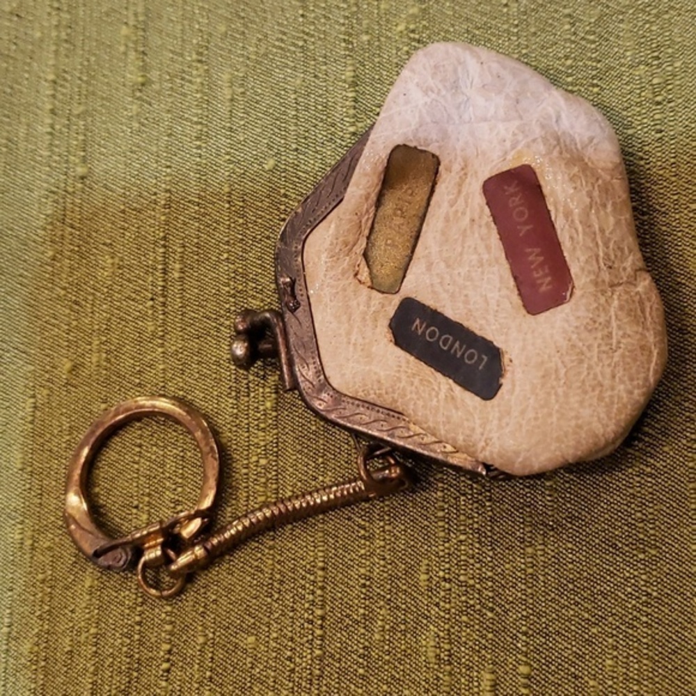 MINI COIN PURSE LONDON PARIS NEW YORK KEYCHAIN/COINS All Leather